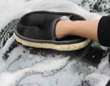 Why the CSL2017 Car Washing Glove is the Ultimate Cleaning Accessory